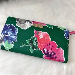 Kate Spade Grant Street Stacey Green Floral Wallet. Lost the tag.  Never used.